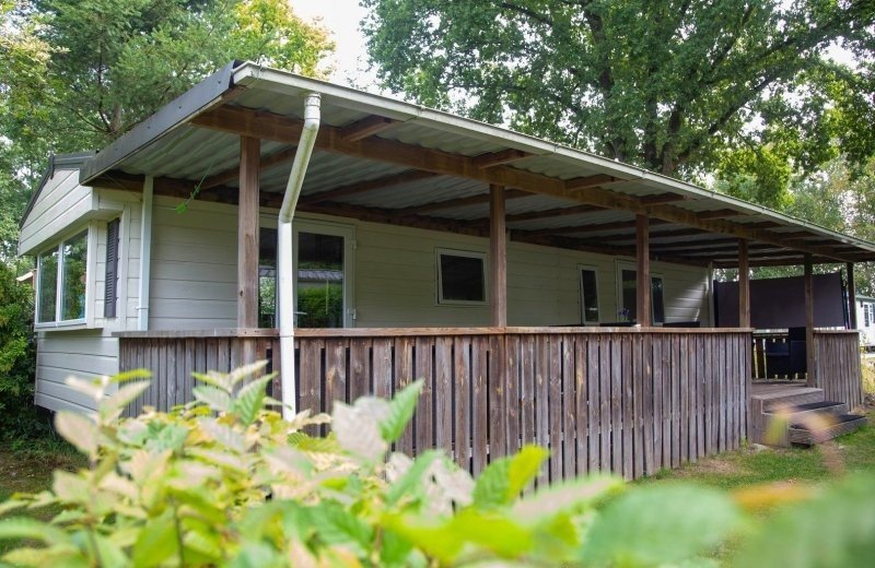 Camping blauwe lantaarn chalet